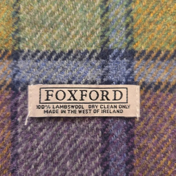 VTG Foxford Irish Lambs Wool Plaid Tartan Scarf Purple Blue Green Unisex - Picture 2 of 6